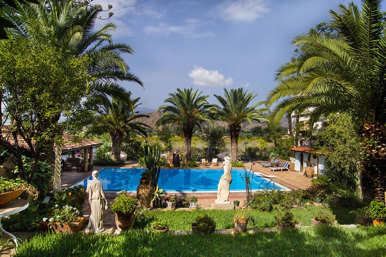 Villa Alkantara Taormina Buitenkant foto