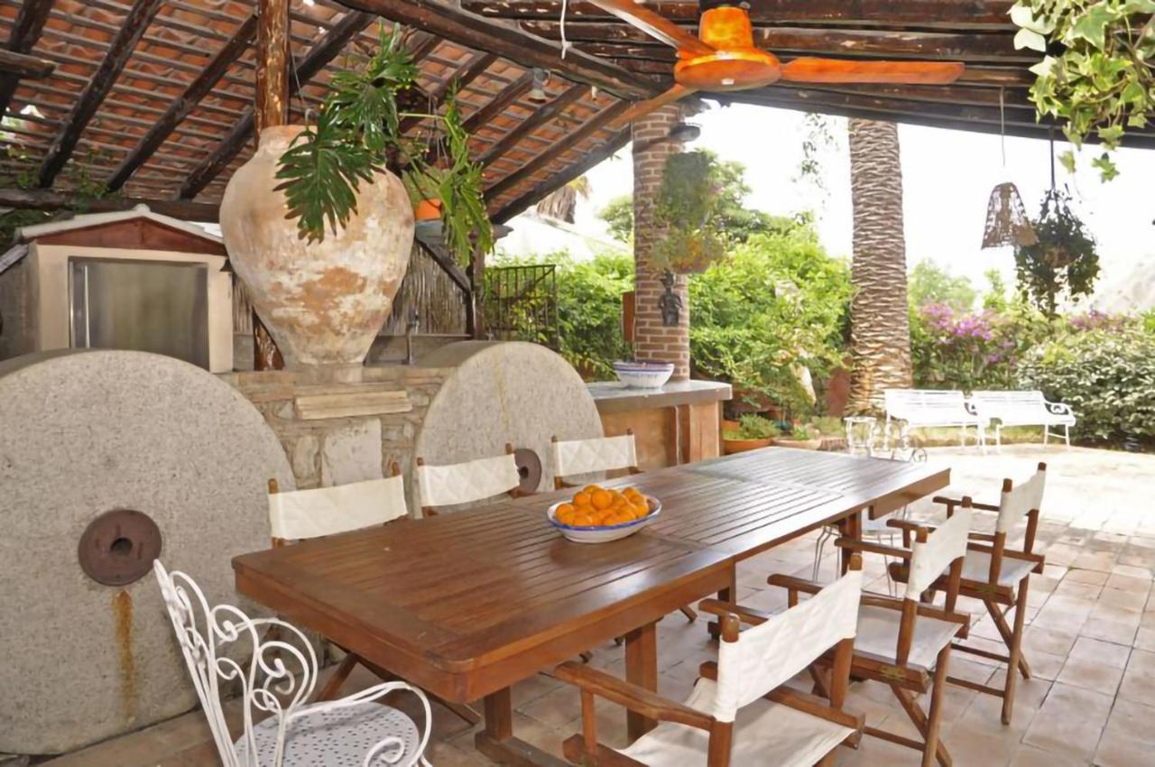 Villa Alkantara Taormina Buitenkant foto
